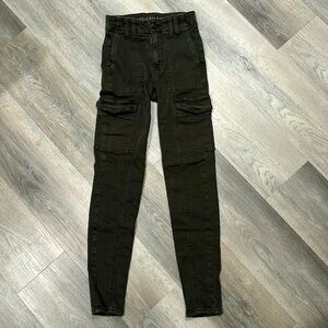 Hi- Rise Jegging Military Green Cargo from AEO